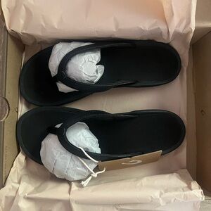 OluKai Kulapa Kai Women's Sandals - Classic Black